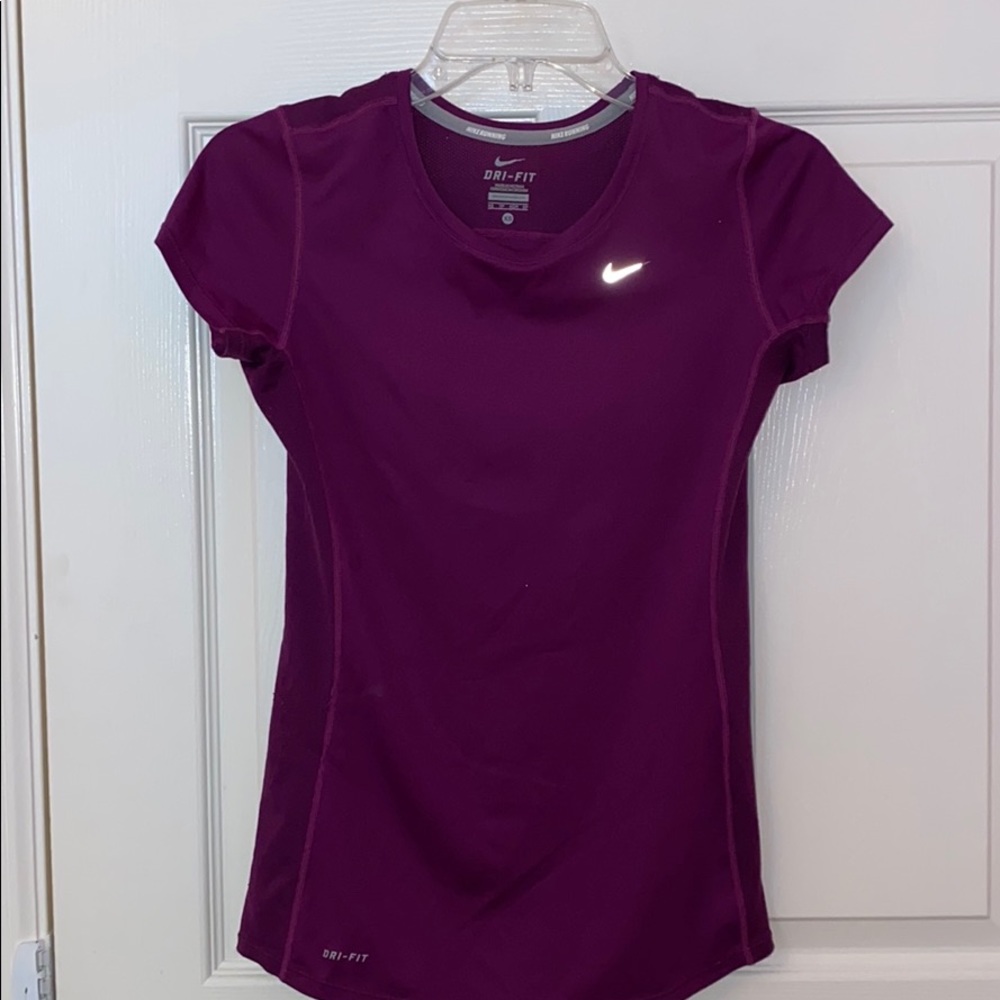 Nike work out top